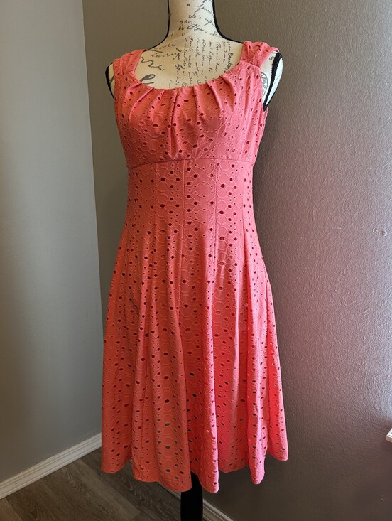 Maggy London Dresses & Skirts - Vintage Maggie L Sz 10P Cute Sleeveless Dress